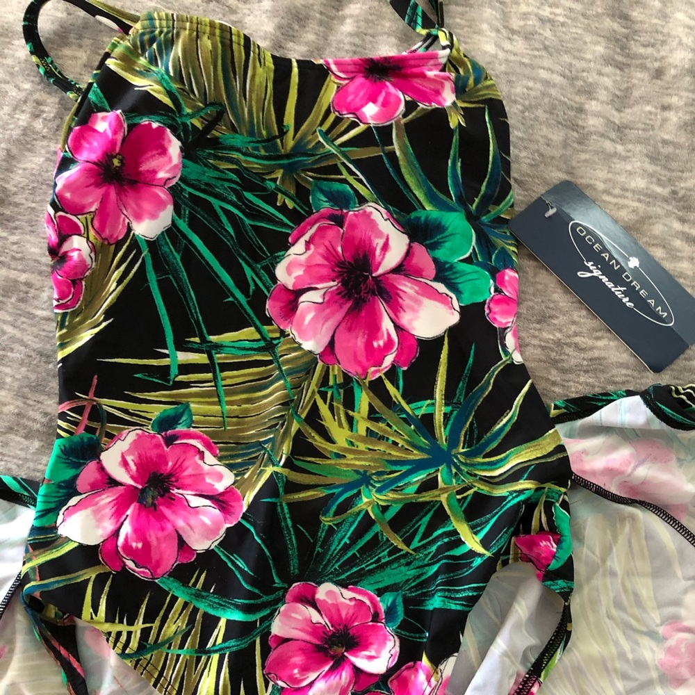 Magnificent bathing suit